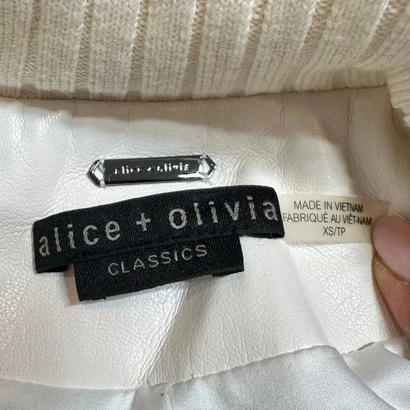 Alice Olivia Classics White Cropped Moto Jacket Bomber Style Womens XS - Picture 5 of 6